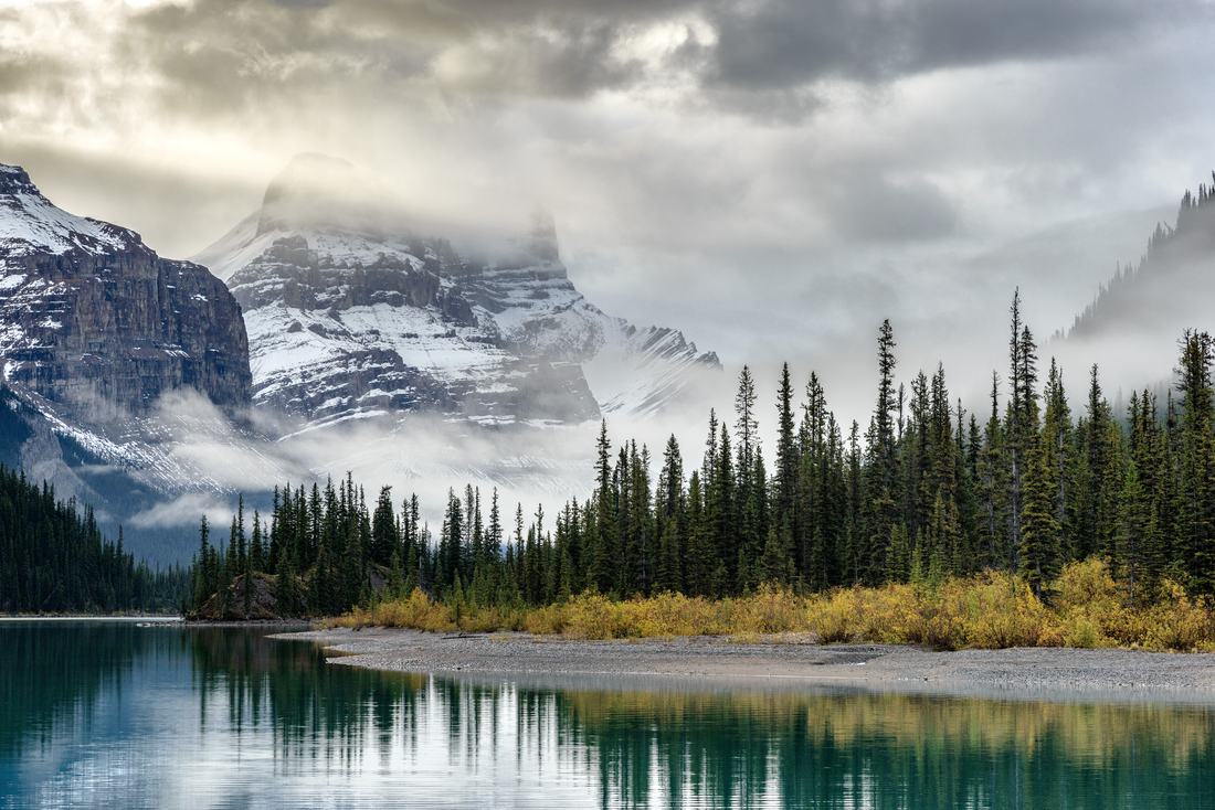 Sunrise over Maligne Lake